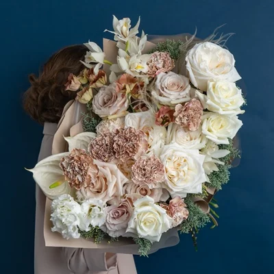 Send flower arrangement for Istanbul