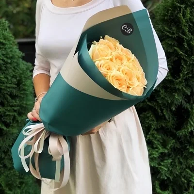 Send luxury roses to Antalya