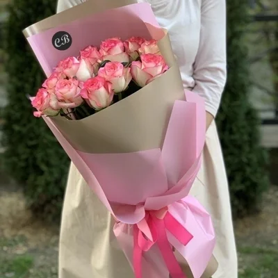 Luxury roses delivery in Antalya
