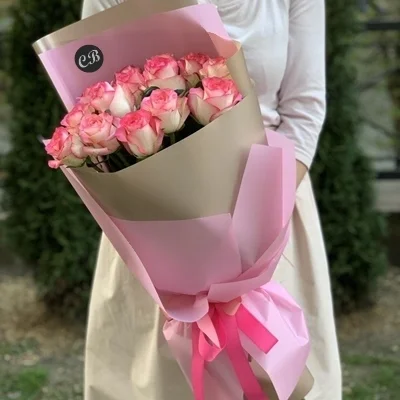 Luxury roses delivery in Istanbul
