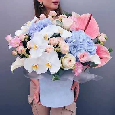 Flowers in box for Istanbul