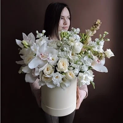 Send flowers in box to Istanbul