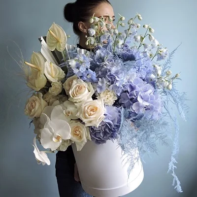 Send flowers in a box for Istanbul