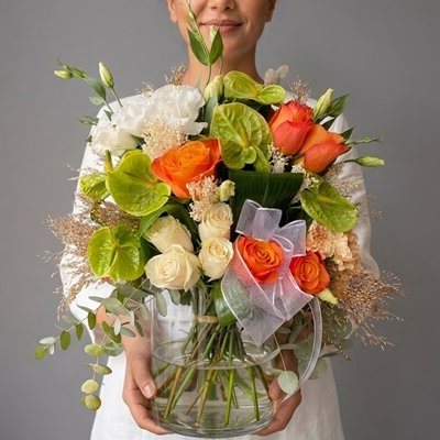 Flowers in vases delivery in istanbul