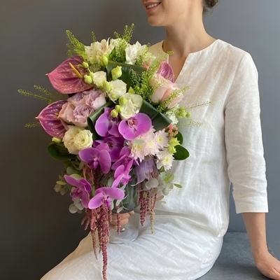 flowers in vases to istanbul