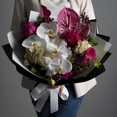 Send luxury flowers to Konyaaltı