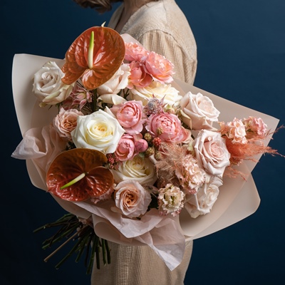 Send luxury flowers to Manavgat